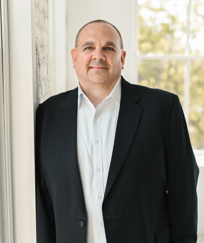 Frank Sberna, a Financial Advisor on KEMBA's wealth management team.